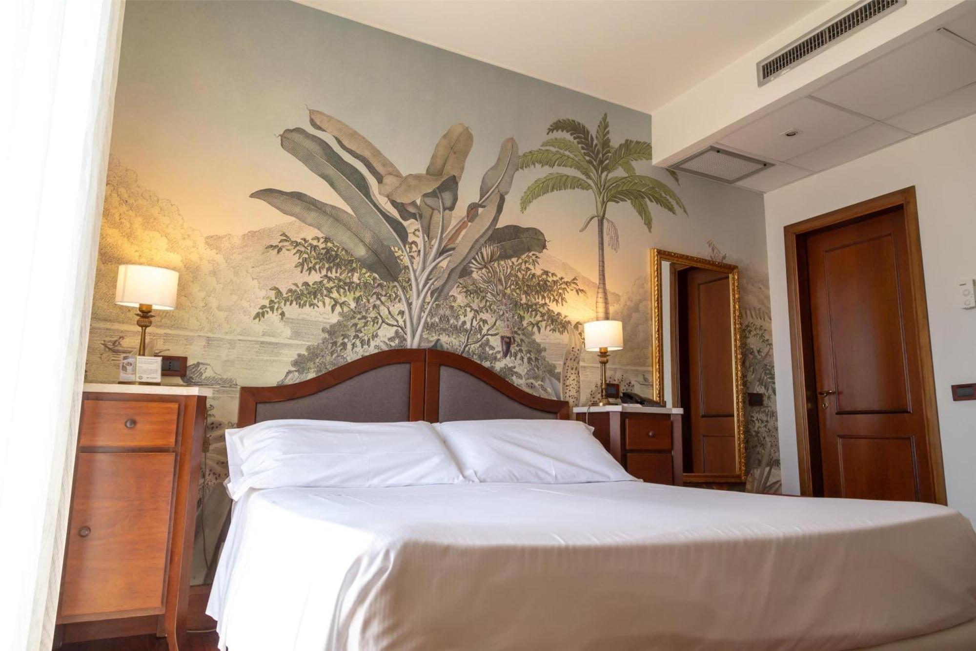 Western Santa Caterina Hotel 4*